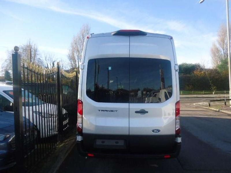 Begagnad Ford Transit Trend 130 HK (95 kW) 2024 Silver