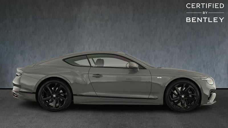 Begagnad Bentley Continental 2024 Grå Sportkupé