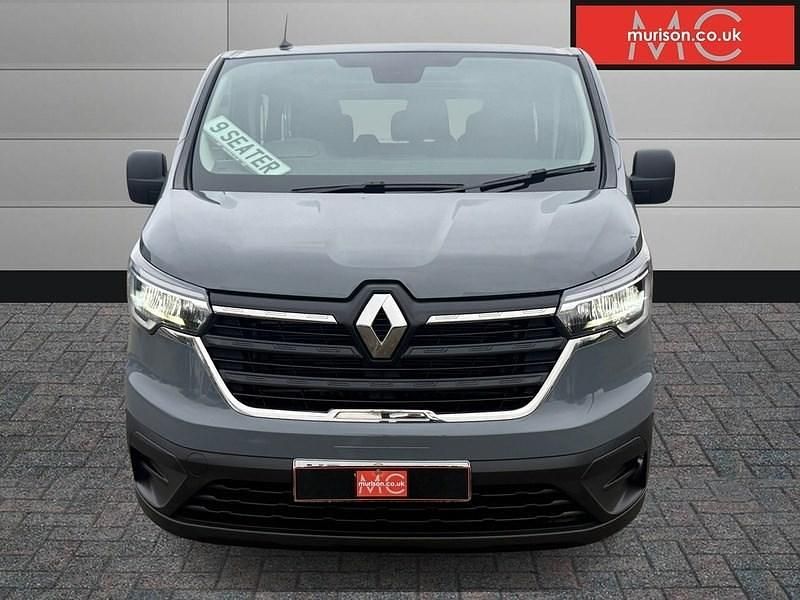 Used Renault Trafic Business 148 HP (108 kW) 2023 Grey MPV