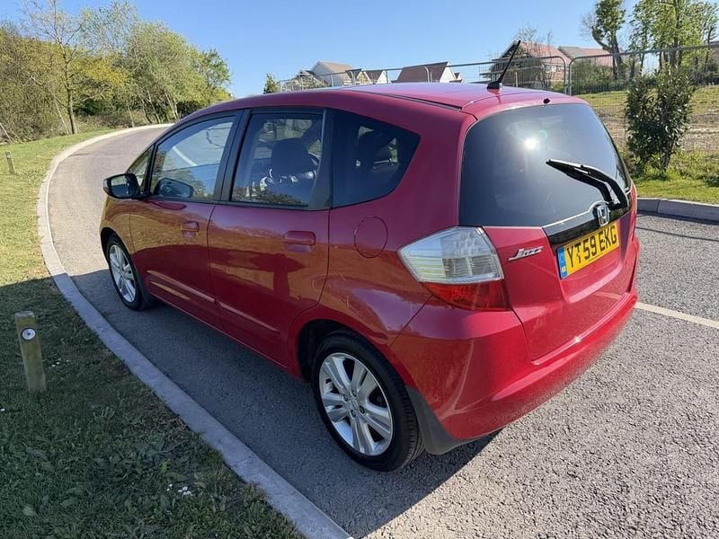 Used Honda Jazz EX 100 HP (73 kW) 2009 Red Hatchback