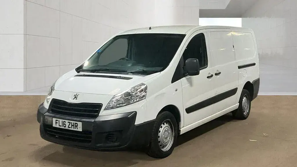 Used Peugeot Expert 128 HP (94 kW) 2016 White Van