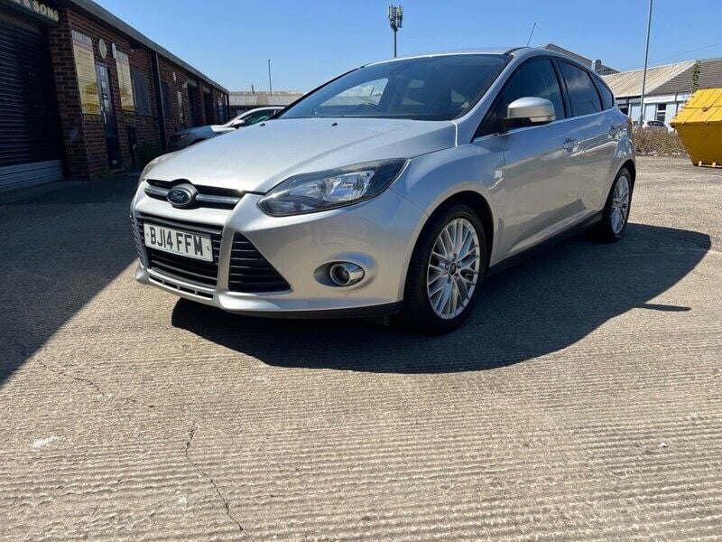 Silver Used 2014 Ford Focus Zetec Hatchback | £2,250 (Good price) - Image 1/4