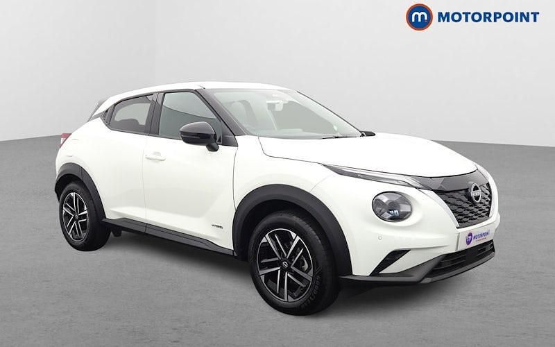 White Used 2025 Nissan Juke N-Connecta SUV | £20,899 (Fair price) - Image 1/4