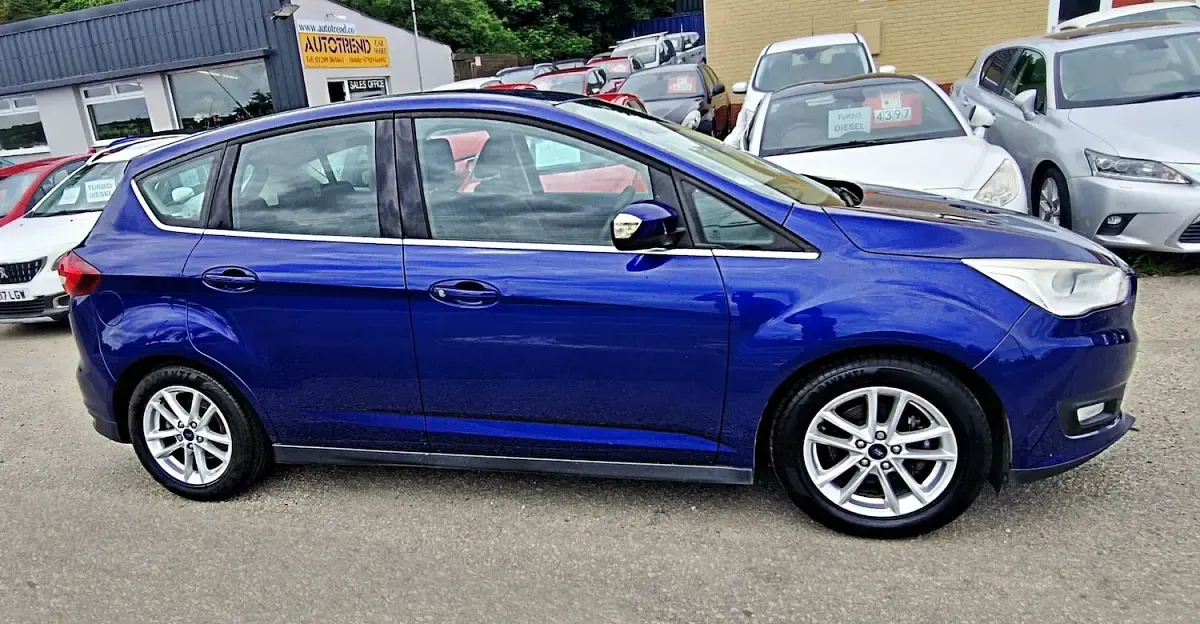 Used Ford C-MAX Zetec 125 HP (91 kW) 2015 Blue MPV