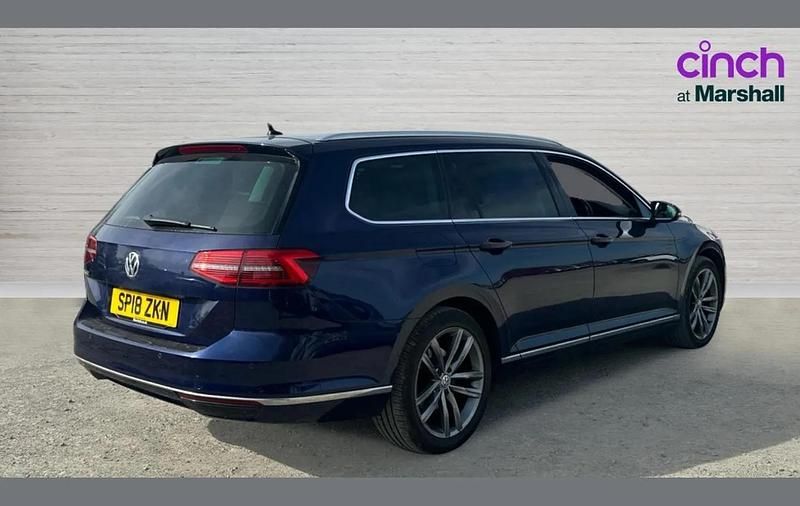 Begagnad VW Passat GT 150 HK (110 kW) 2018 Blå Kombi