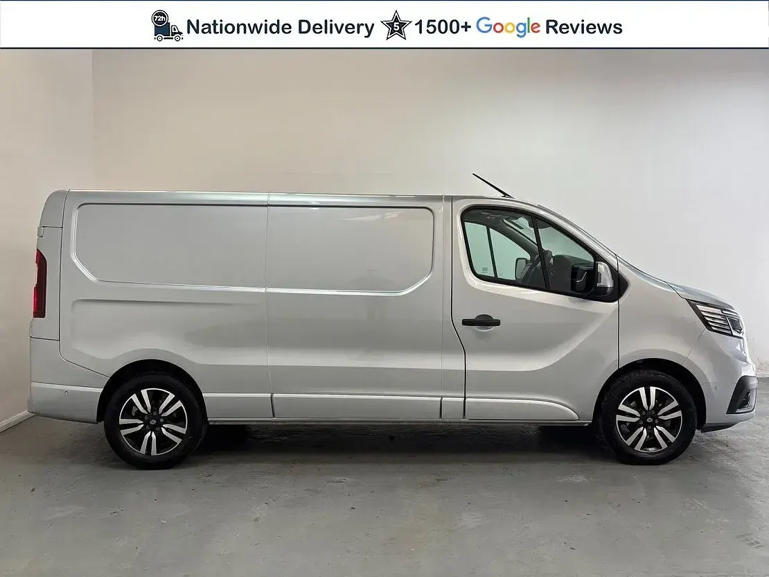 Used Renault Trafic 150 HP (110 kW) 2026 Grey MPV