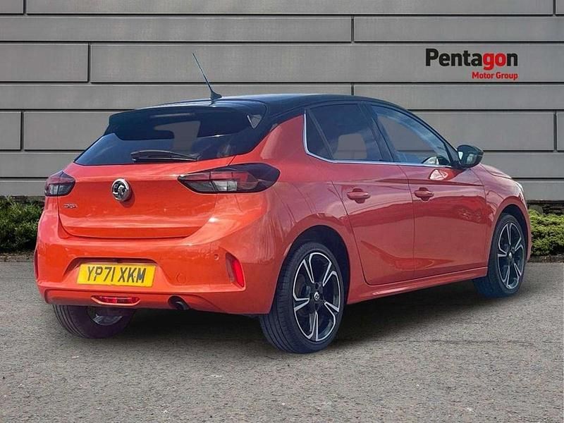 Second-hand Vauxhall Corsa Edition 75 CP (55 kW) 2021 Portocaliu Hatchback