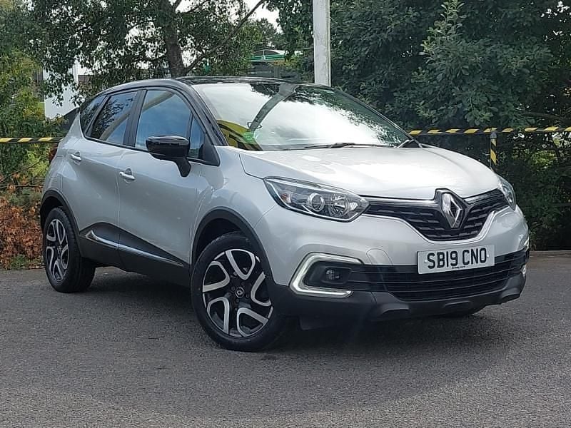 Black Used 2019 Renault Captur Iconic SUV | £8,998 (Fair price) - Image 1/4