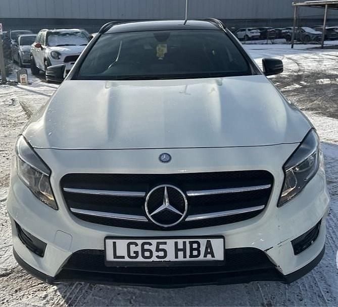 Used Mercedes GLA200 AMG line 2015 Cirrus white SUV