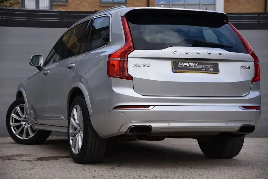 Used Volvo XC90 Inscription 225 HP (165 kW) 2015 Silver SUV