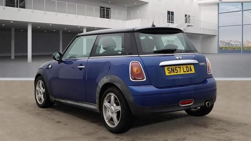 Used Mini Cooper D Hatch 110 HP (80 kW) 2007 Blue Hatchback