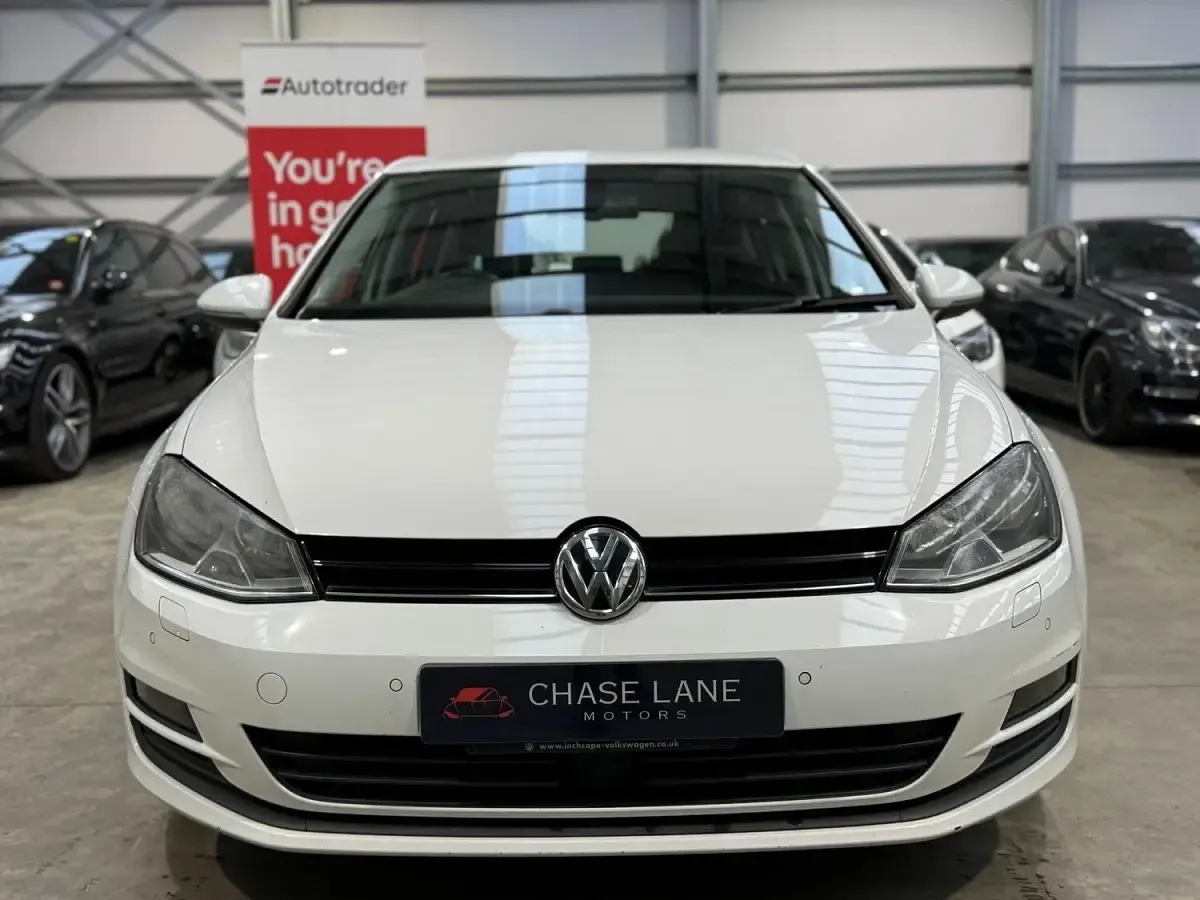 Used VW Golf VII Edition 125 HP (91 kW) 2016 White Hatchback
