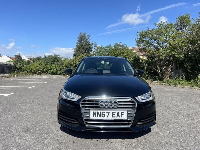 Begagnad Audi A1 2017 Svart Halvkombi