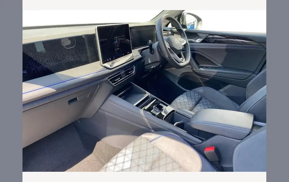 Used VW Tiguan R-line 148 HP (108 kW) 2025 Black SUV