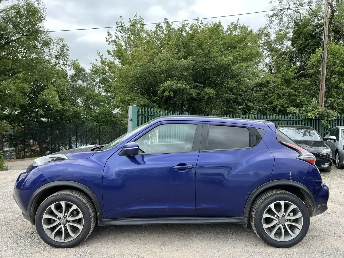 Used Nissan Juke Tekna 117 HP (86 kW) 2015 Blue SUV