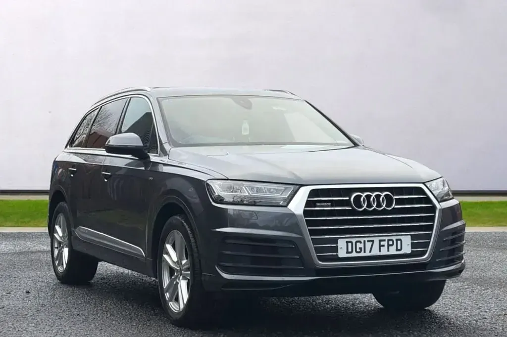 Usado Audi Q7 S-Line 218 HP (160 kW) 2017 Cinzento SUV