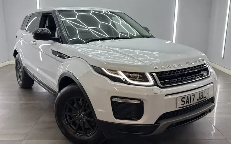 Used Land Rover Range Rover evoque SE 180 HP (132 kW) 2017 Hatchback
