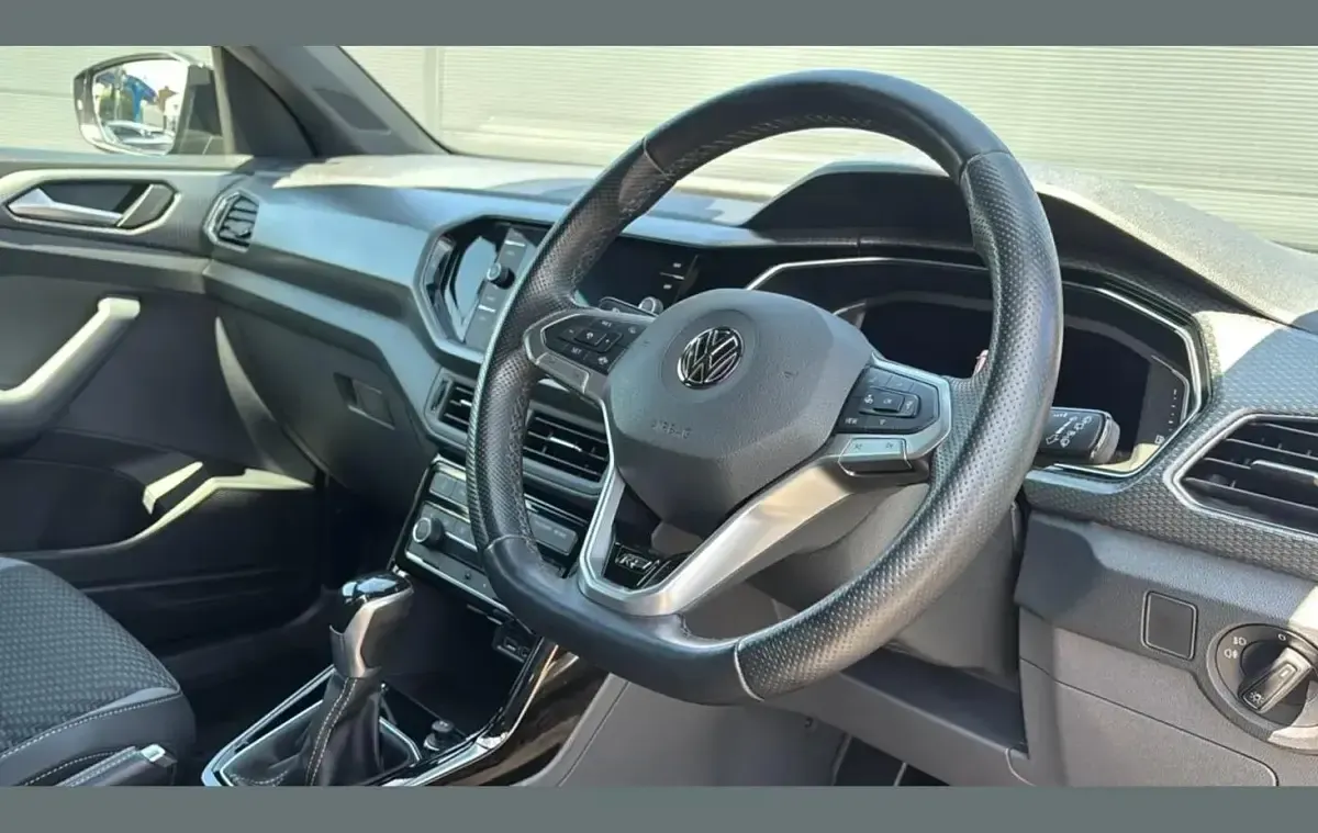 Used VW T-Cross R-line 150 HP (110 kW) 2021 Black SUV