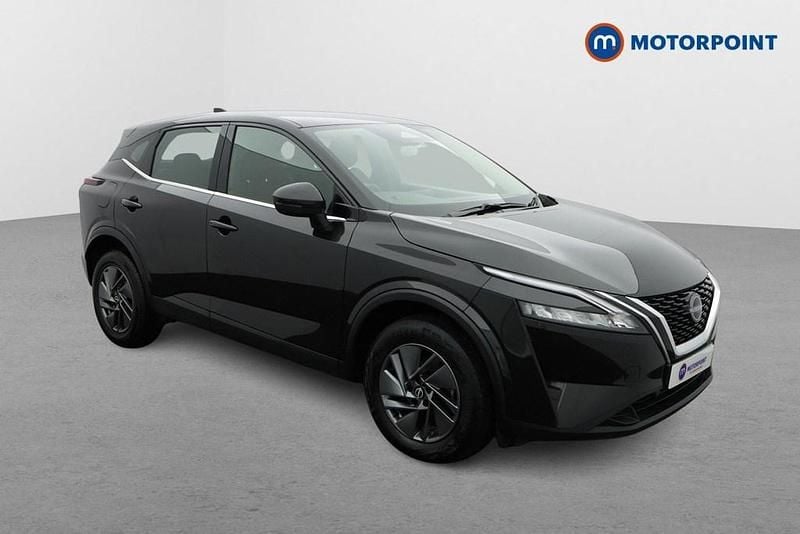 Black Used 2022 Nissan Qashqai Acenta Premium SUV | £17,099 (Fair price) - Image 1/4