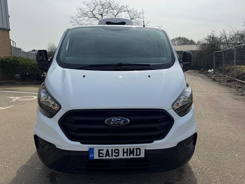 Used Ford Transit Custom 105 HP (77 kW) 2019 White Van