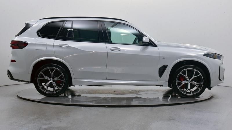 Used BMW X5 M Sport 347 HP (255 kW) 2025 White SUV