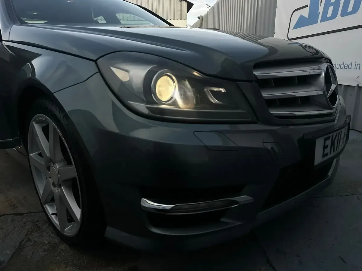 Used Mercedes C180 156 HP (114 kW) 2011 Grey Sedan