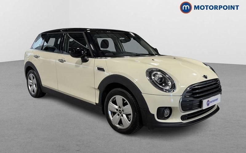 Used 2022 Mini Cooper Clubman Classic Estate | £15,599 (Fair price) - Image 1/4