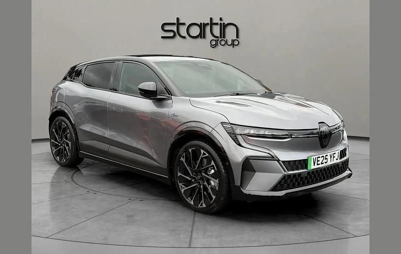 Other Used 2025 Renault Megane E-Tech Techno Esprit Alpine Hatchback | £25,450 (A bit pricey) - Image 1/4