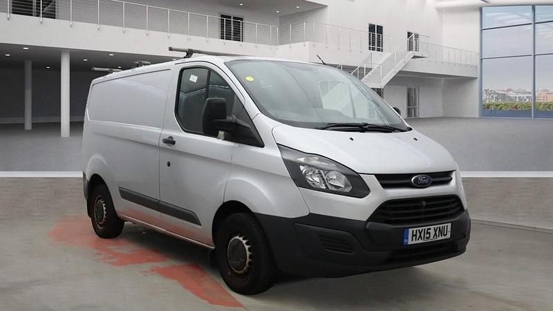 Silver Used 2015 Ford Transit Custom Van | £6,995 (Good price) - Image 1/4