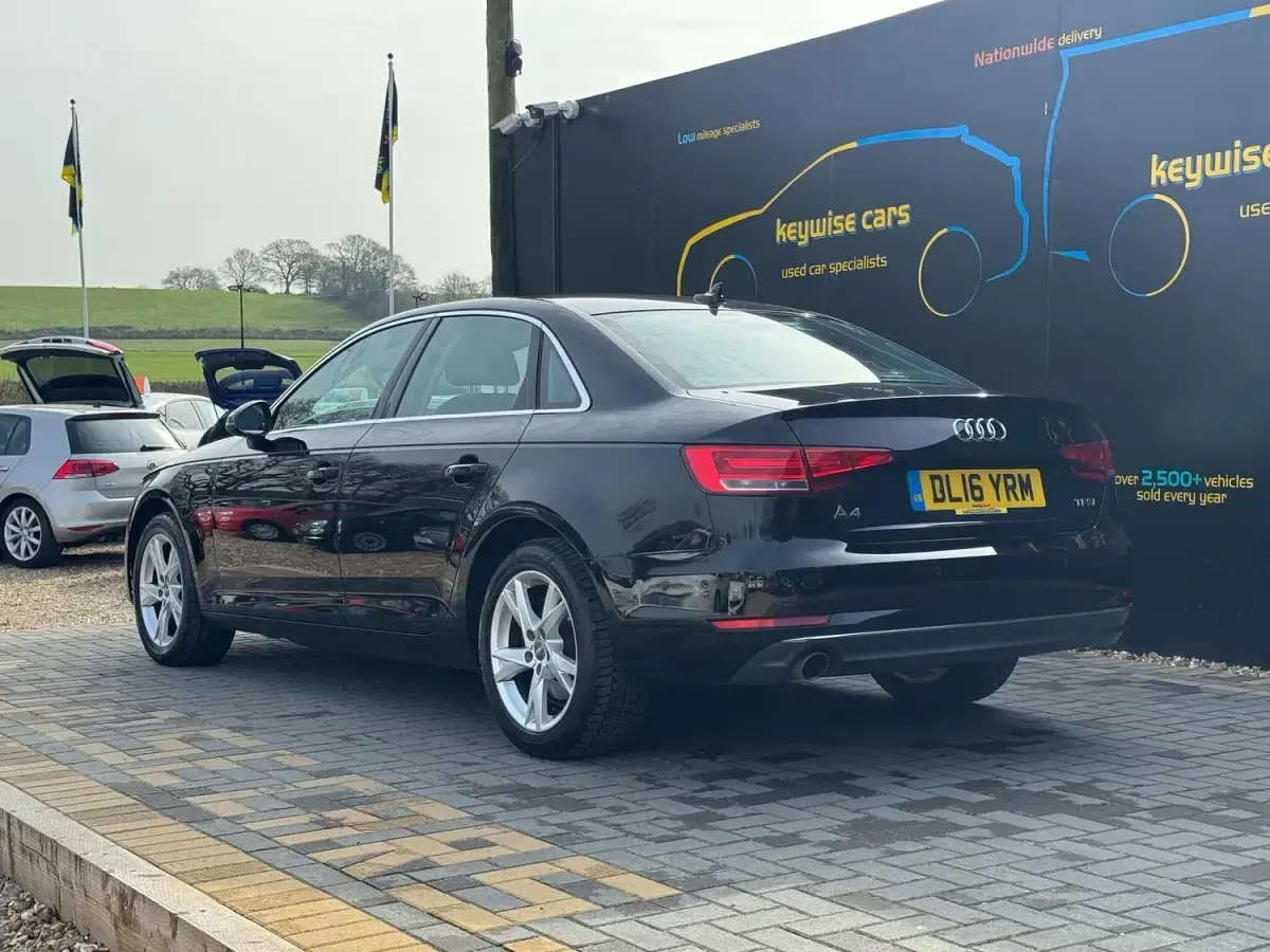 Used Audi A4 Sport 150 HP (110 kW) 2016 Black Sedan