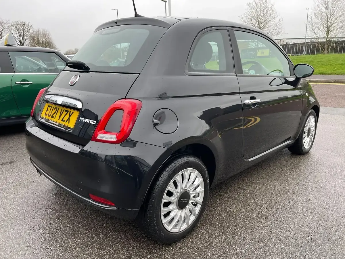 Usado Fiat 500 Lounge 70 HP (51 kW) 2021 Preto Citadino