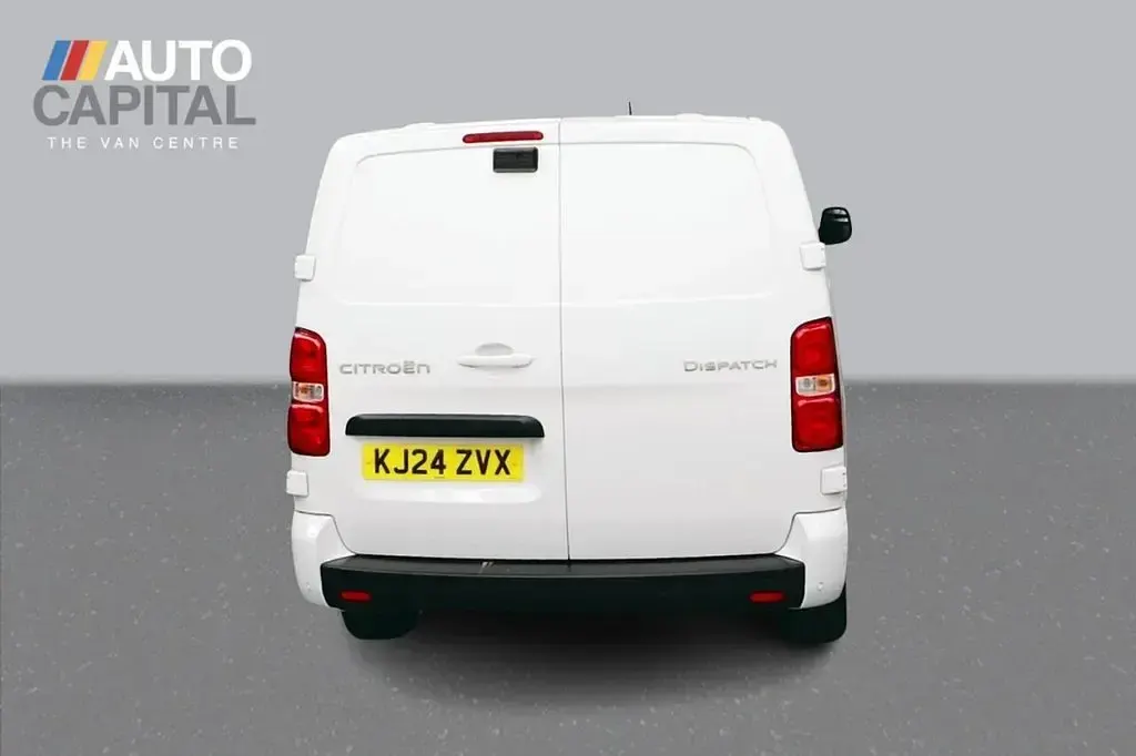 Used Citroën Dispatch 120 HP (88 kW) 2024 White MPV