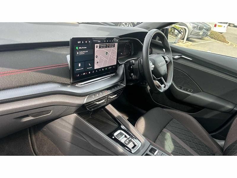 Used Skoda Octavia vRS 265 HP (194 kW) 2025 Graphite grey metallic Estate