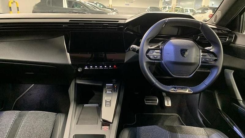 Used Peugeot 308 GT 134 HP (98 kW) 2025 Blue Hatchback