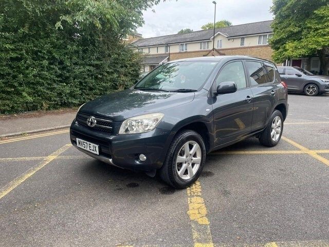 Second-hand Toyota RAV4 150 CP (110 kW) 2008 Gri SUV