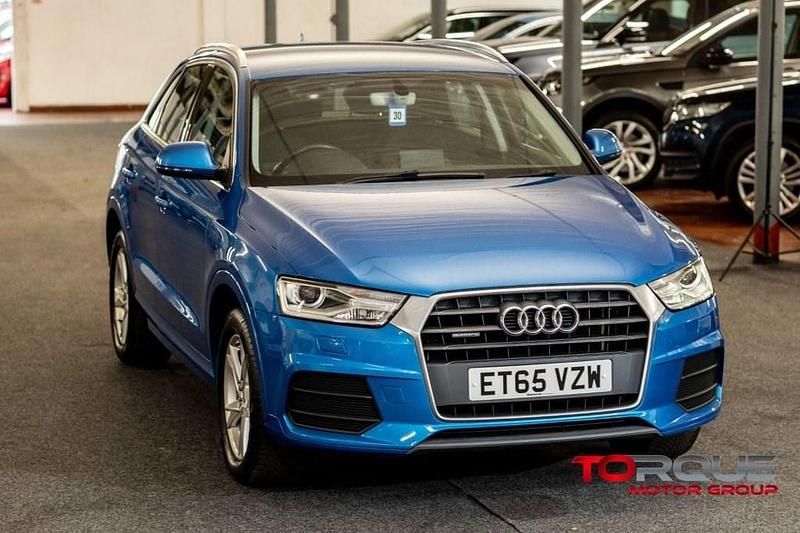 Begagnad Audi Q3 Design 150 HK (110 kW) 2016 Blå SUV