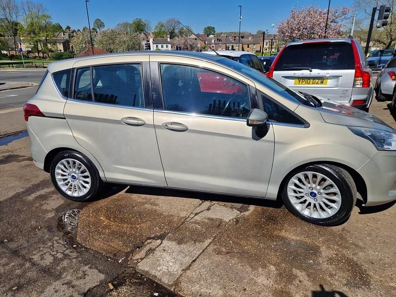 Używany Ford B-MAX Titanium 120 KM (88 kW) 2014 Srebrny Minivan