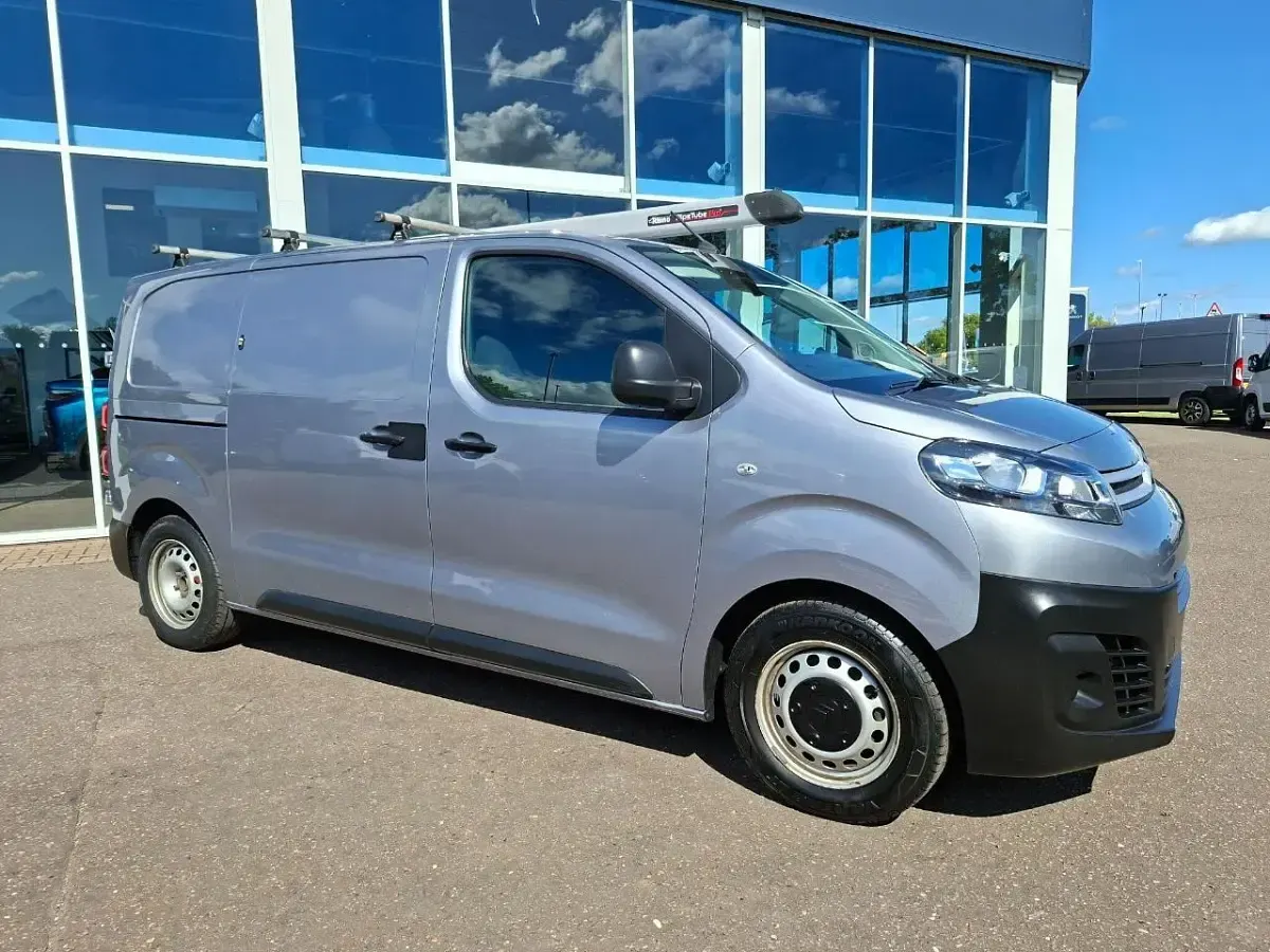 Used Citroën Dispatch 101 HP (74 kW) 2022 Grey MPV