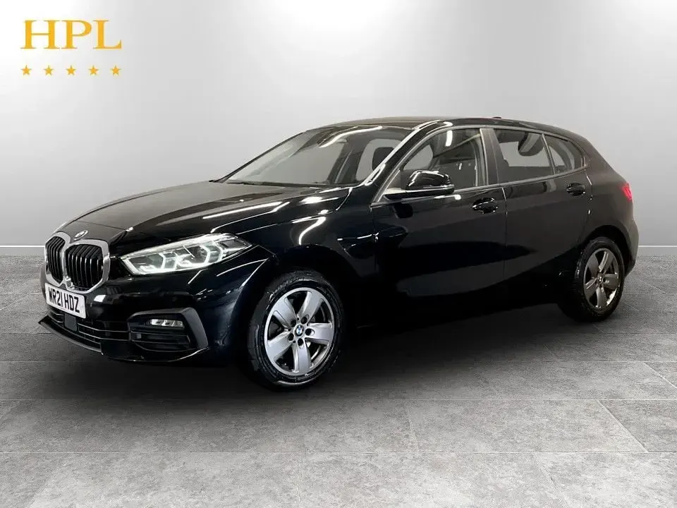 Używany BMW 118 Comfort Edition 150 KM (110 kW) 2021 Czarny Hatchback