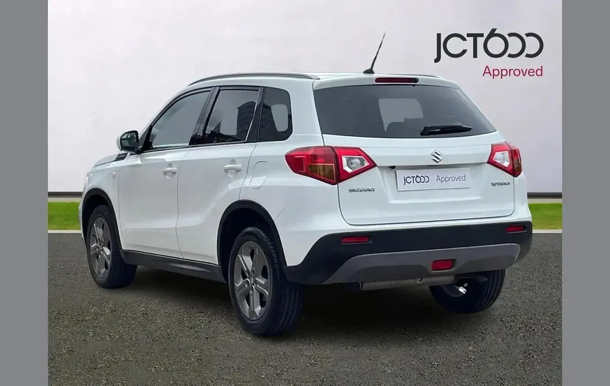 Used Suzuki Vitara SZ-T 120 HP (88 kW) 2018 White SUV