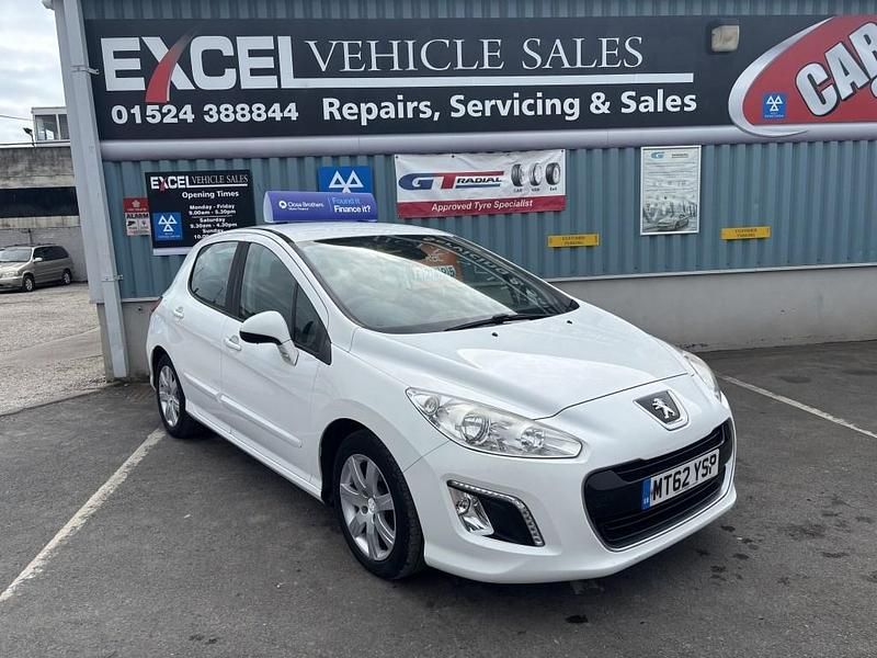 White Used 2013 Peugeot 308 Active Hatchback | £2,295 (Fair price) - Image 1/4