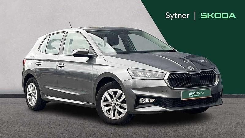 Graphite grey metallic Used 2022 Skoda Fabia Comfort Hatchback | £12,500 (Fair price) - Image 1/4