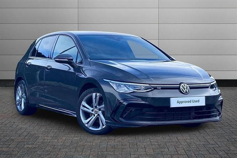 Used VW Golf VIII R-line 150 HP (110 kW) 2023 Urano grey Hatchback