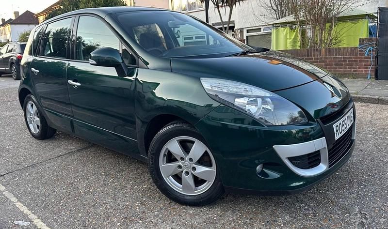 Used Renault Scénic III Dynamique 2009 Green MPV