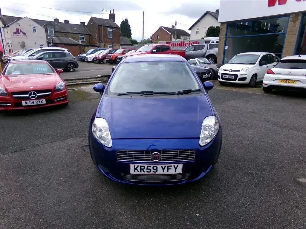 Used Fiat Grande Punto Active 77 HP (56 kW) 2009 Blue Hatchback
