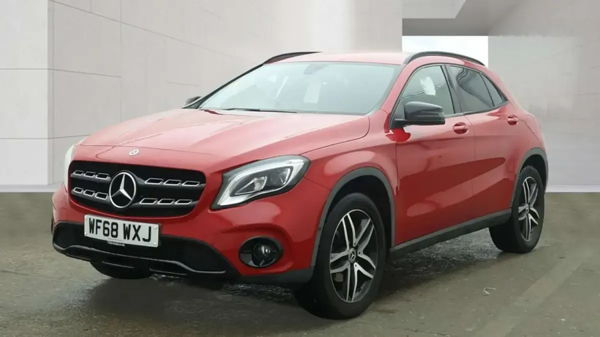 Used Mercedes GLA180 Urban 2018 Red SUV