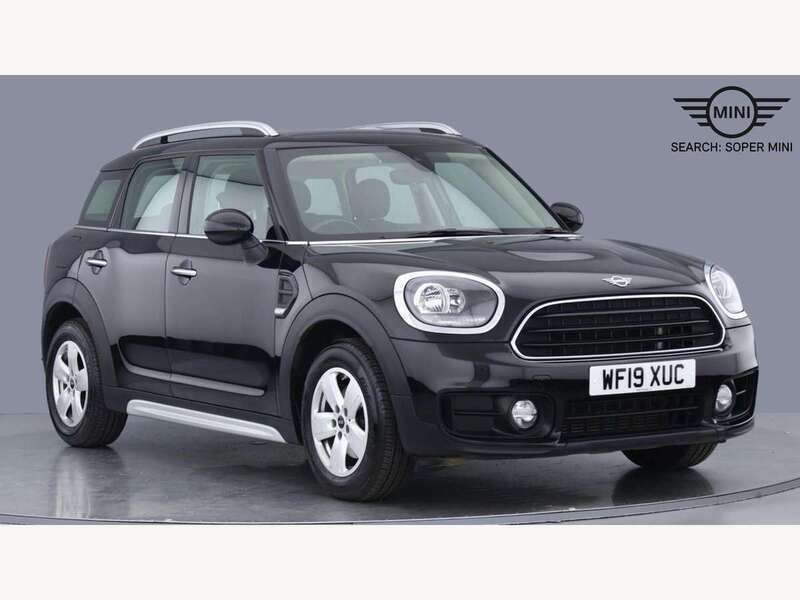 Black Used 2019 Mini Cooper Countryman Classic SUV | £16,290 (Fair price) - Image 1/3
