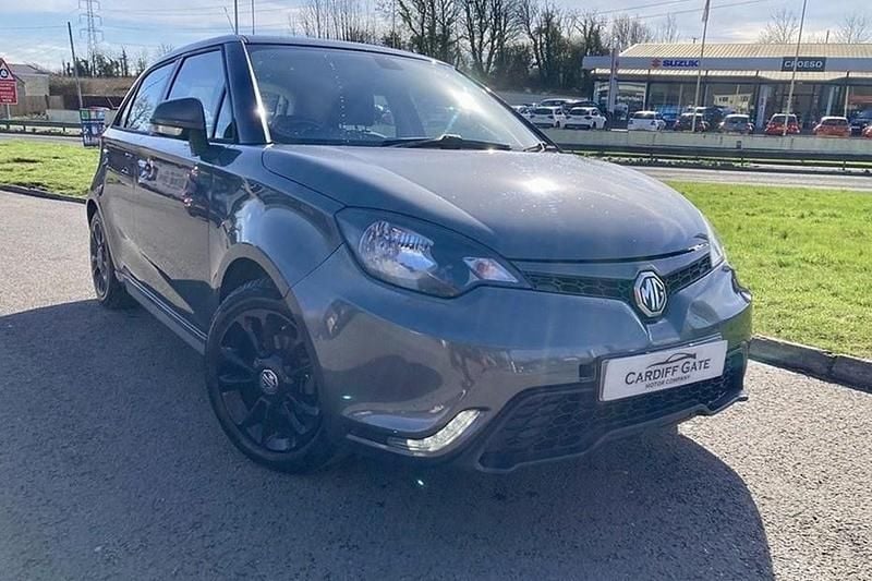 Used MG MG3 106 HP (77 kW) 2015 Grey Hatchback