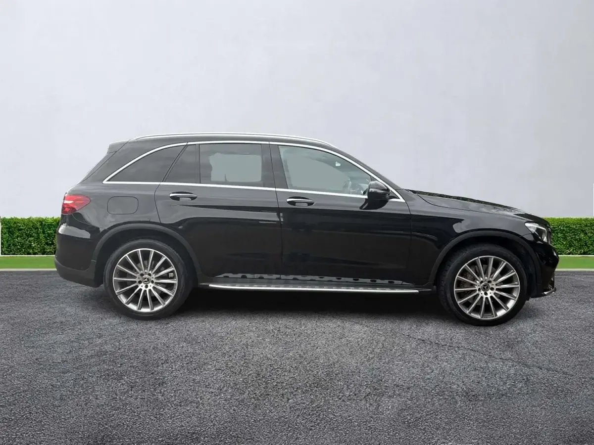 Usado Mercedes GLC250 AMG Line Premium 2017 Preto Carrinha