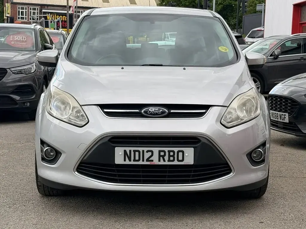 Käytetty Ford C-MAX Zetec 105 HP (77 kW) 2012 Hopea Tila-auto